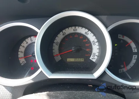 2015 Toyota Tacoma из США, поврежденный, VIN 5TFTX4CN9FX050774